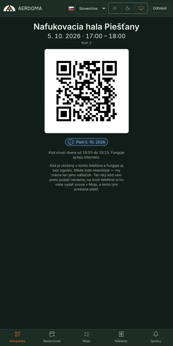 Mobile ticket with a QR code: hall name, date, time and court, below the code the line that it opens the door even without internet